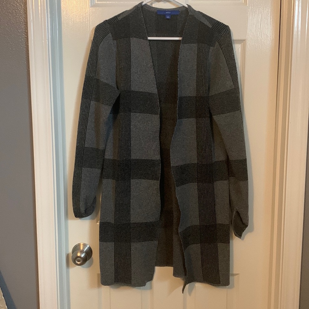 Apt. 9 Cardigan